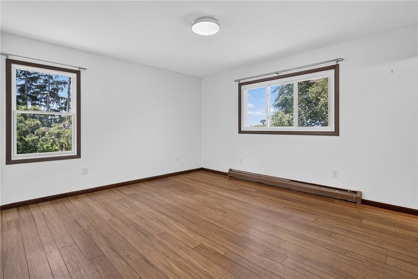 It's rare to find a home that offers this much versatility - photo 20
