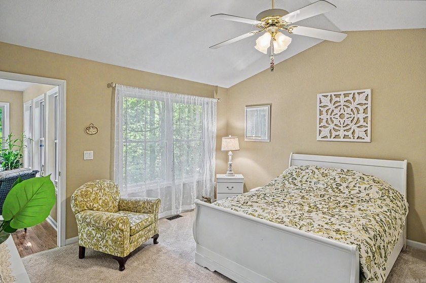Great find in the Balboa area! Cozy 3 bedroom, 2 bath home on a - photo 25