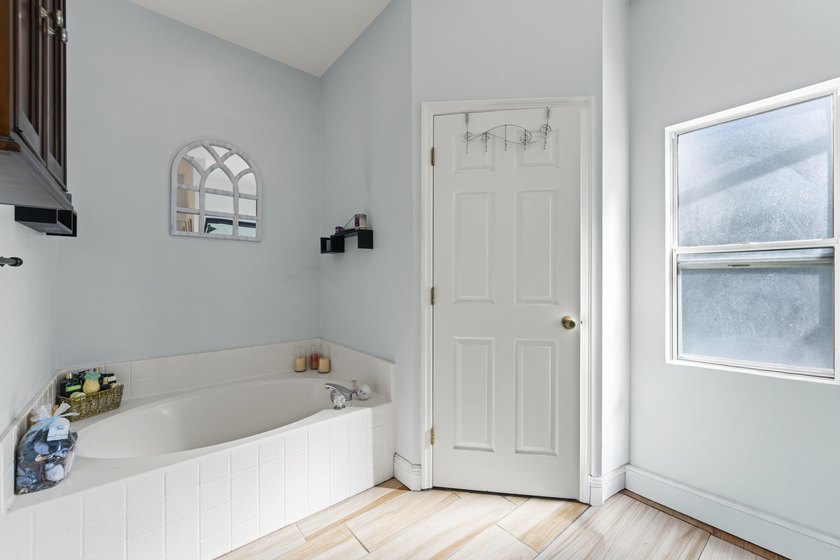 Your Florida Home Awaits! This beautiful concrete block - photo 26
