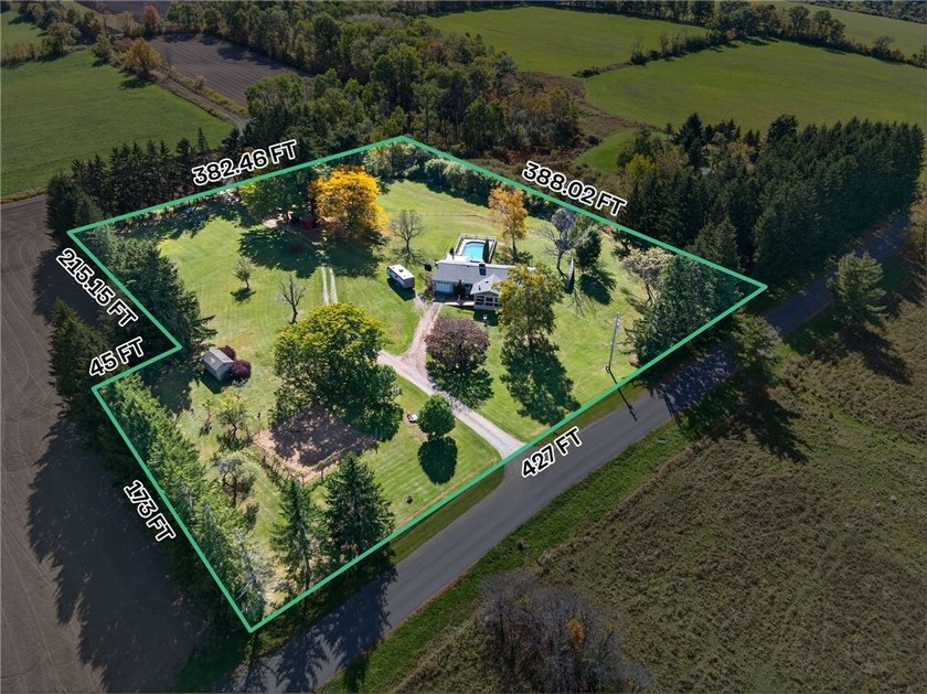 It's rare to find a home that offers this much versatility - photo 41