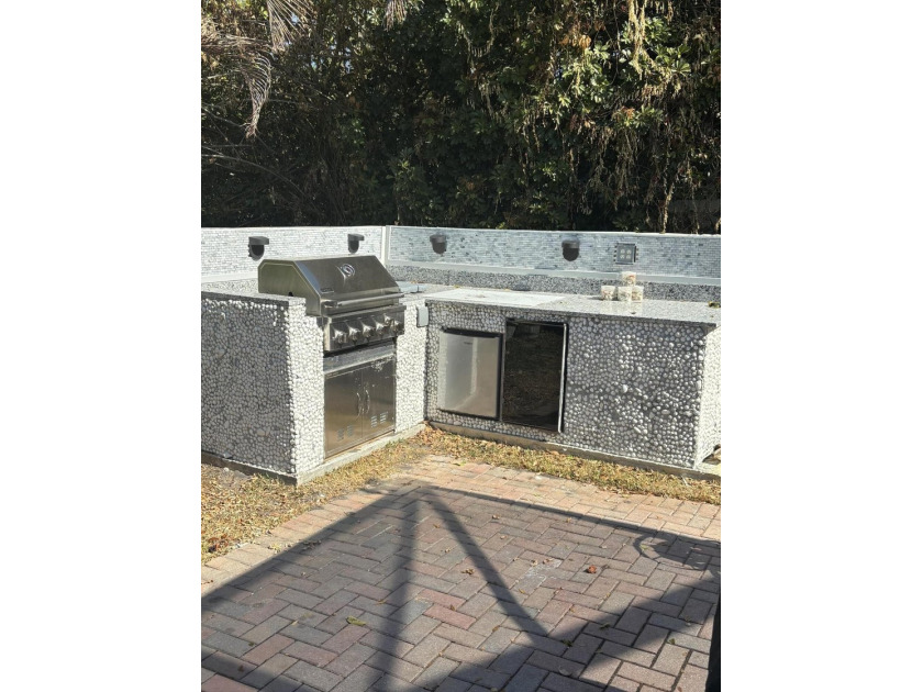 Your Florida Home Awaits! This beautiful concrete block - photo 47
