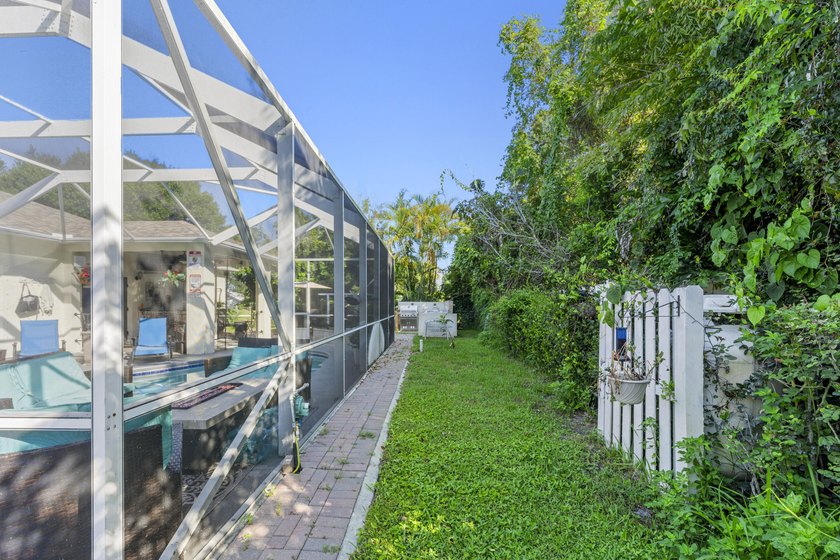Your Florida Home Awaits! This beautiful concrete block - photo 49
