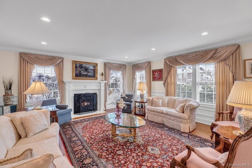 This Flower Hill Center Hall Colonial spans 3,600 square feet - photo 6