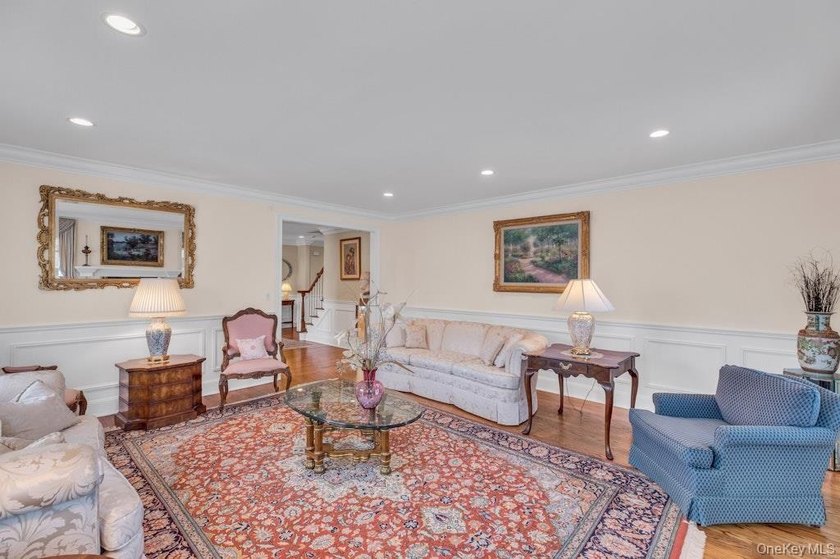 This Flower Hill Center Hall Colonial spans 3,600 square feet - photo 7