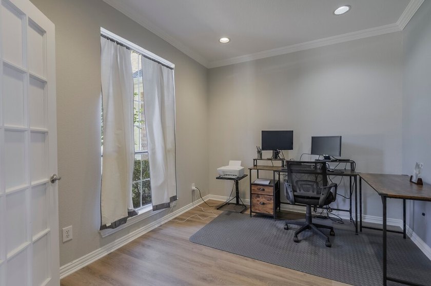 Welcome to this thoughtfully designed custom home in highly - photo 5