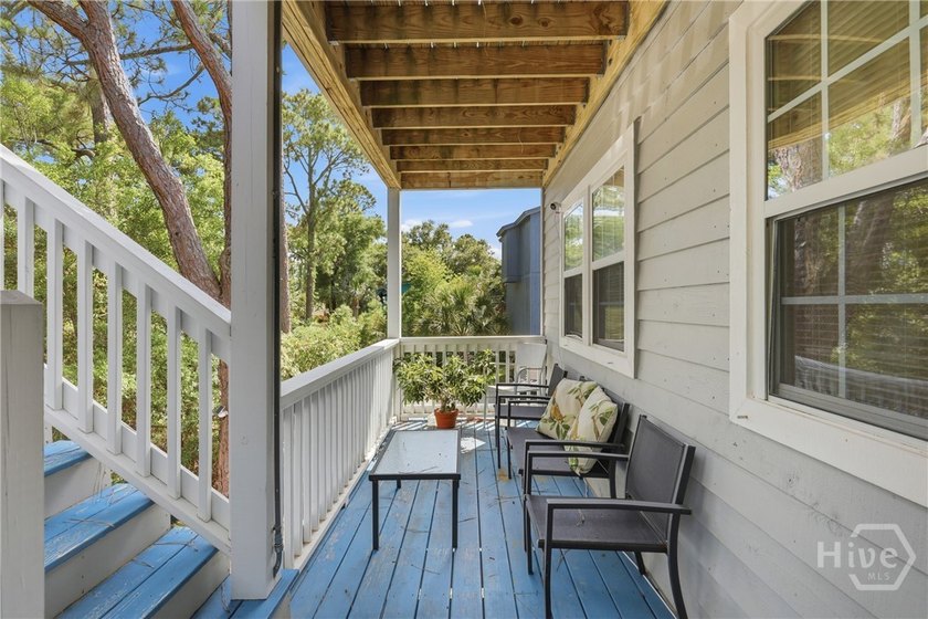 Located on the banks of Chimney Creek this fabulous property is - photo 5