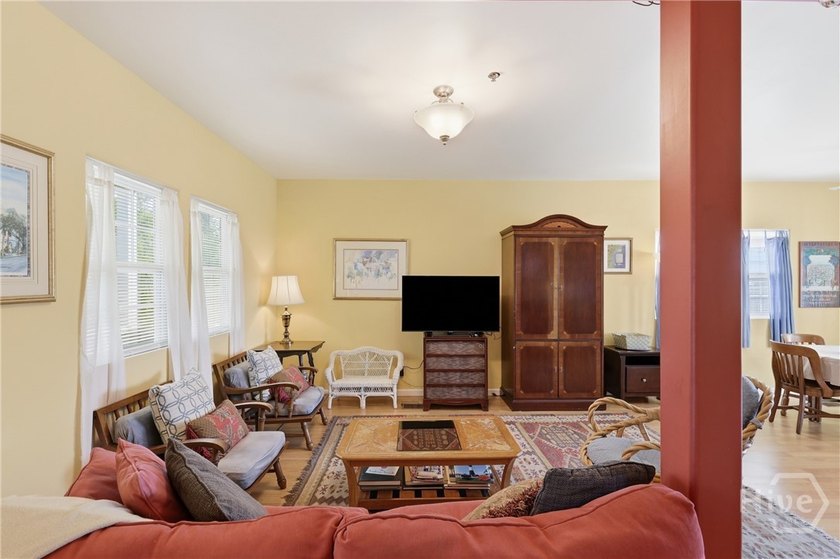Located on the banks of Chimney Creek this fabulous property is - photo 8