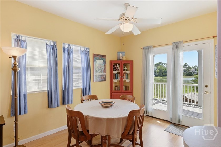 Located on the banks of Chimney Creek this fabulous property is - photo 9