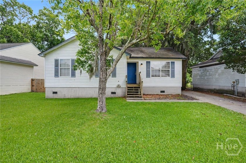 Island Living at its Finest! Welcome home to this charming - photo 4