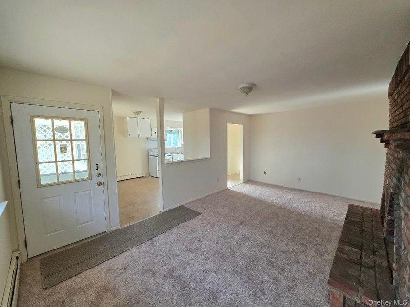 3 Bedroom, 1 Bathroom, Large - photo 5