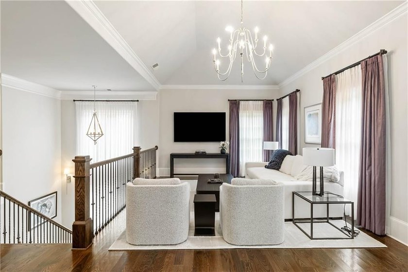 Exceptional one-acre estate just steps from Atlanta Country Club - photo 22