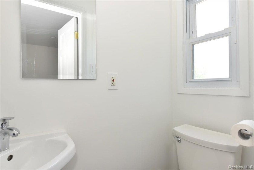 Comfort, Quality, And Style Abound In This Move-In ready - photo 23