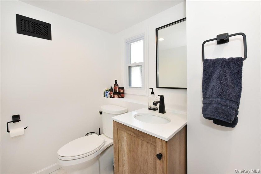 Comfort, Quality, And Style Abound In This Move-In ready - photo 26