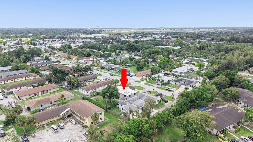 This income-producing duplex presents a fantastic opportunity - photo 29