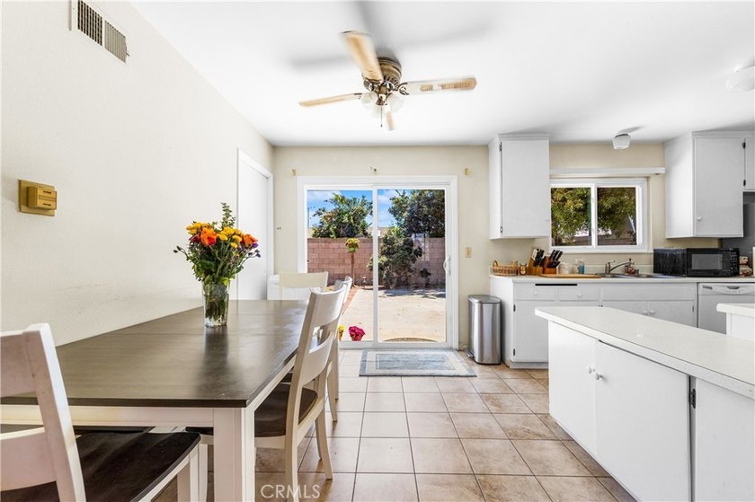 Exceptional Value in Huntington Beach - Priced to sell !!! - photo 3