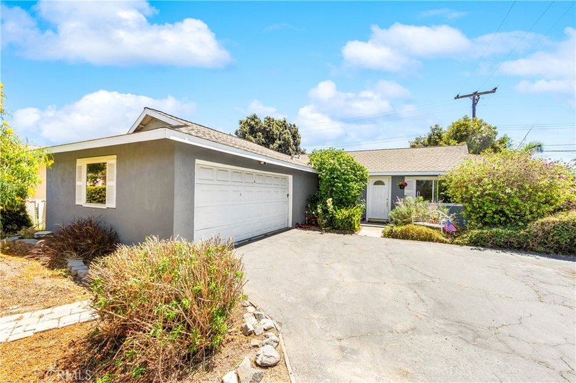 Exceptional Value in Huntington Beach - Priced to sell !!! - photo 4