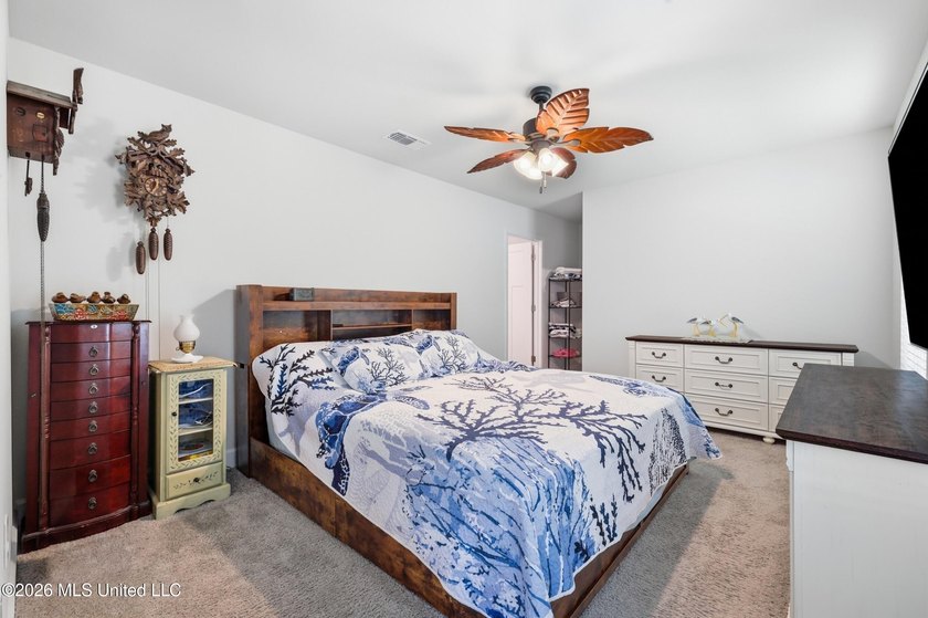 SELLER IS OFFERING UP TO $10,000 IN BUYER CONCESSIONS WITH AN - photo 18