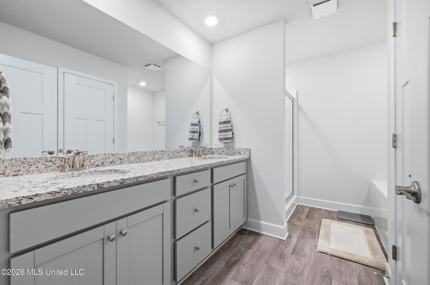 SELLER IS OFFERING UP TO $10,000 IN BUYER CONCESSIONS WITH AN - photo 20