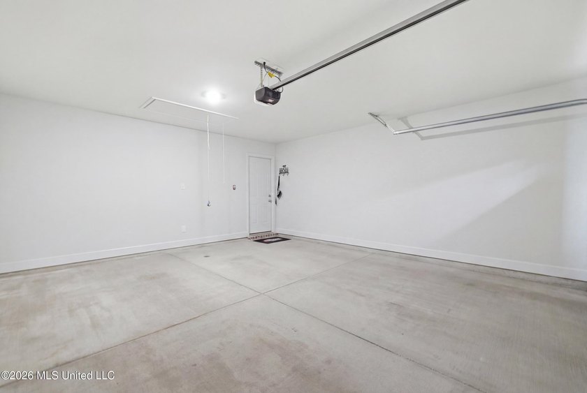 SELLER IS OFFERING UP TO $10,000 IN BUYER CONCESSIONS WITH AN - photo 34