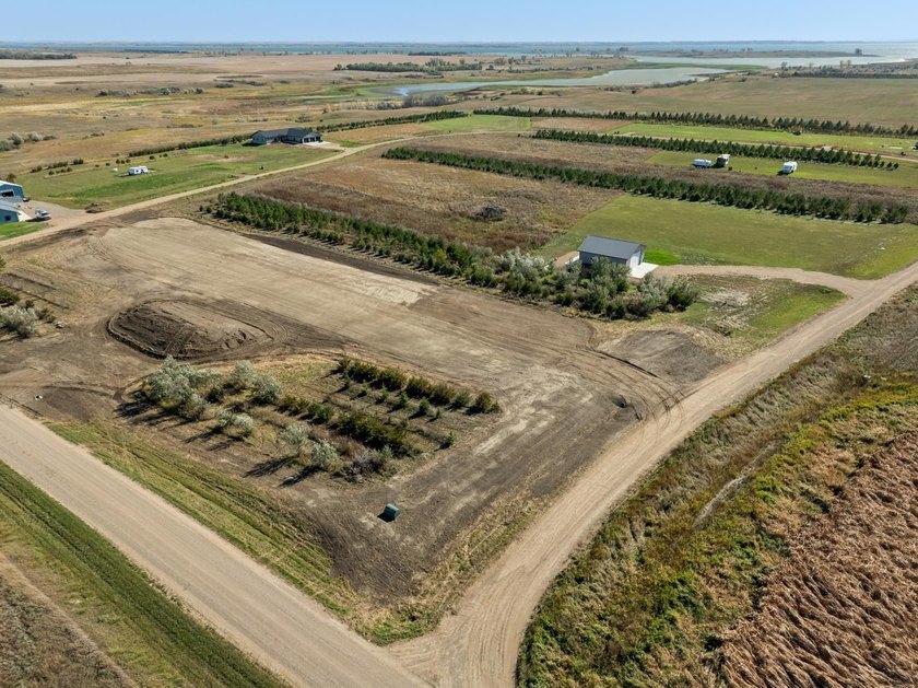 Get O U T T A town -- literally! This 1.5-acre build ready lot - photo 3