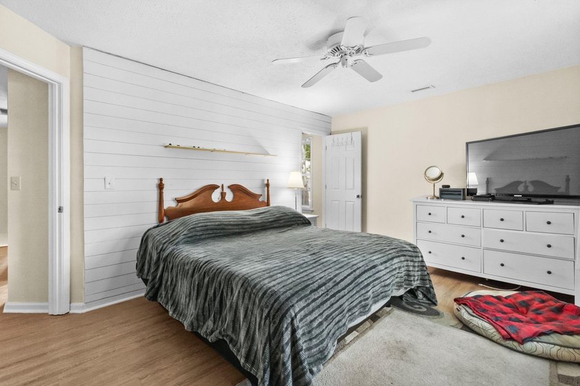Incredible opportunity to purchase this 3 bedroom, 2.5 bath End - photo 29