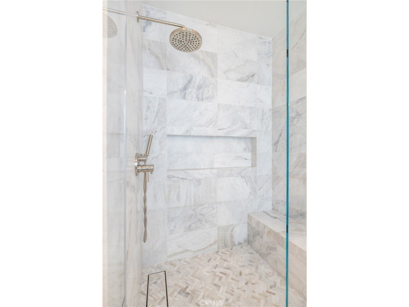 Welcome to 622 1st Place. A Rare rear-unit townhome offering - photo 17