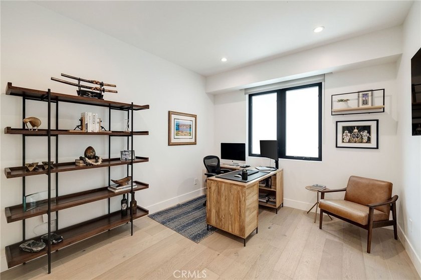 Welcome to 622 1st Place. A Rare rear-unit townhome offering - photo 22