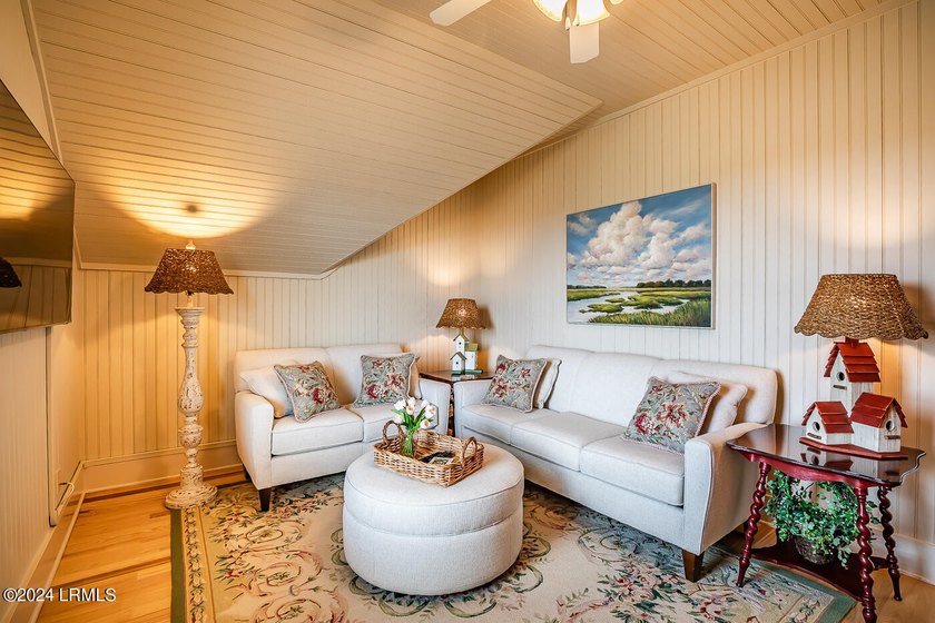 Must-See Harbor Island Gem! Welcome to your dream coastal - photo 42