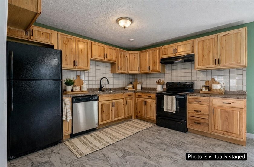 Investors, flippers, rental buyers, and handy owner-occupants: - photo 3