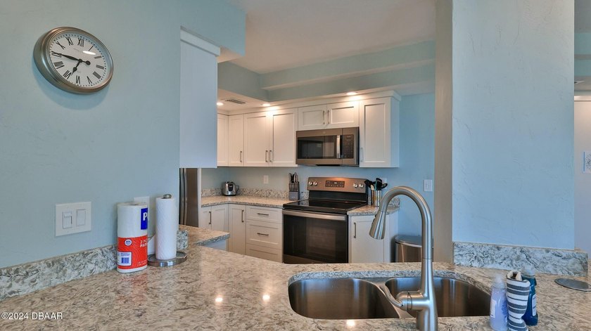 PRICED TO SELL, Coastal living with its breathtaking ocean and - photo 11
