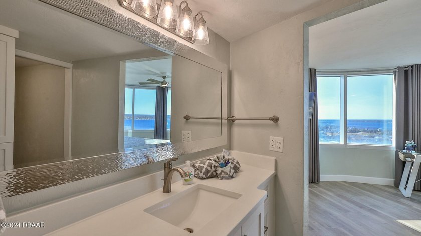 PRICED TO SELL, Coastal living with its breathtaking ocean and - photo 25
