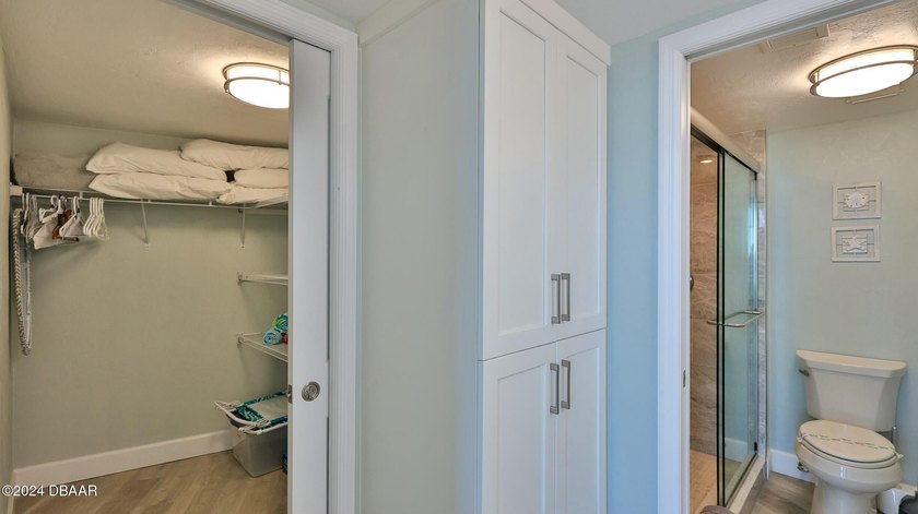 PRICED TO SELL, Coastal living with its breathtaking ocean and - photo 27