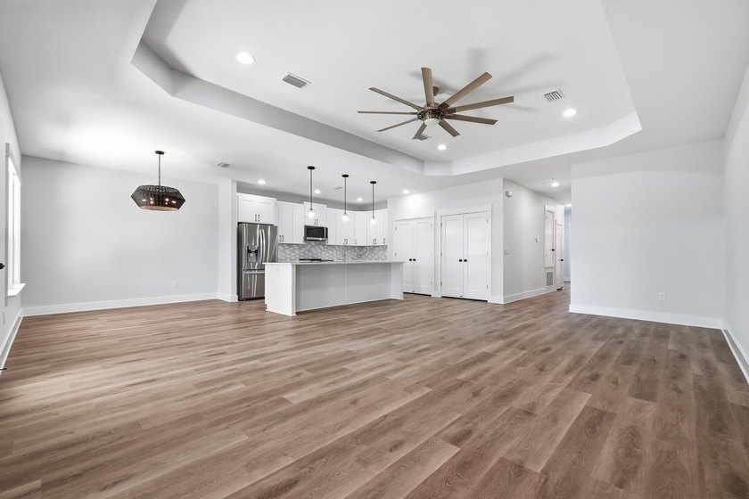 $10,000 in Anyway Money! 2-10 Builder Warranty! 1 Year Termite - photo 34