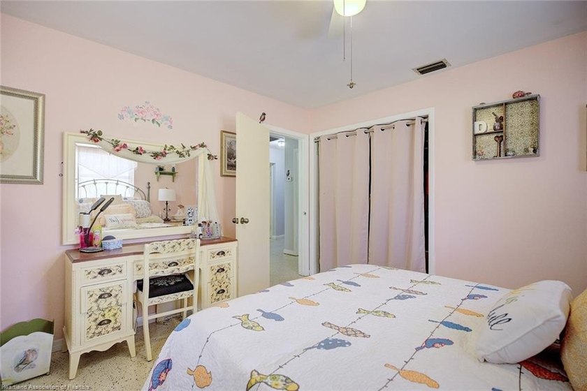 Welcome home to this adorable 2 bedroom, 2 bath home nestled on - photo 18