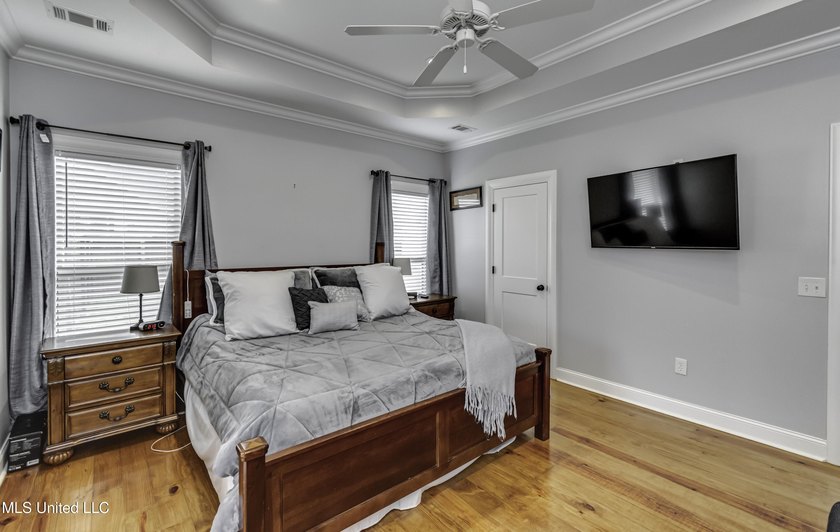 NEW PRICE!!! WELCOME TO 705 QUEENS CT. in the Gated Kensington - photo 25