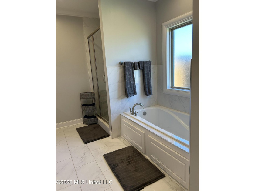 NEW PRICE!!! WELCOME TO 705 QUEENS CT. in the Gated Kensington - photo 29