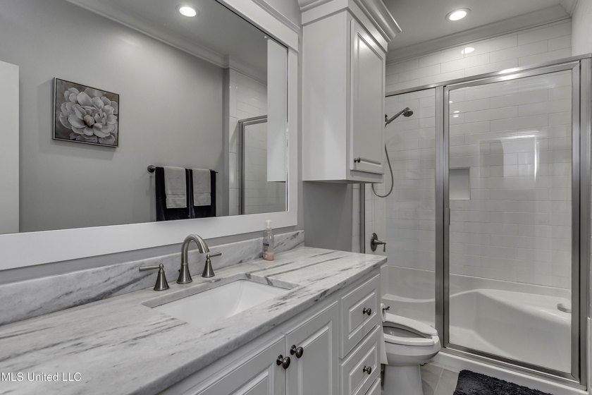 NEW PRICE!!! WELCOME TO 705 QUEENS CT. in the Gated Kensington - photo 35
