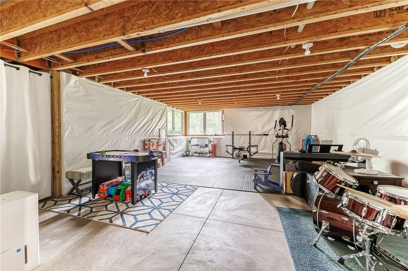 Exceptional and move-in ready split-level gem in the highly - photo 30