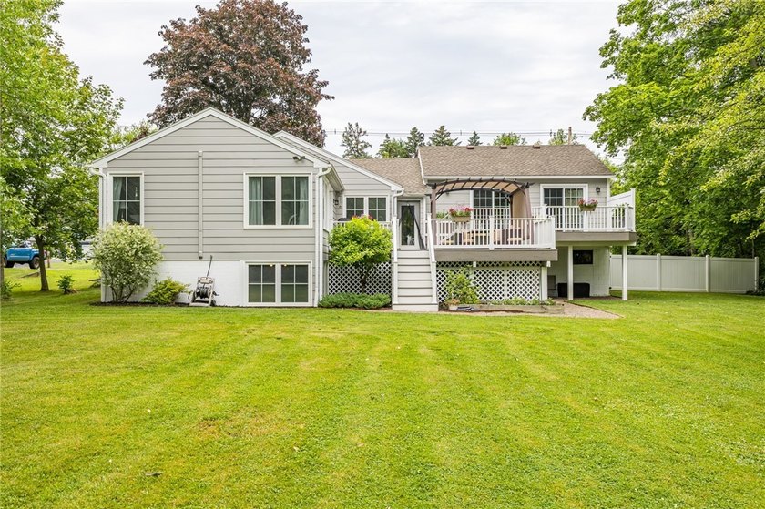 Exceptional and move-in ready split-level gem in the highly - photo 33