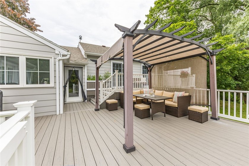 Exceptional and move-in ready split-level gem in the highly - photo 34