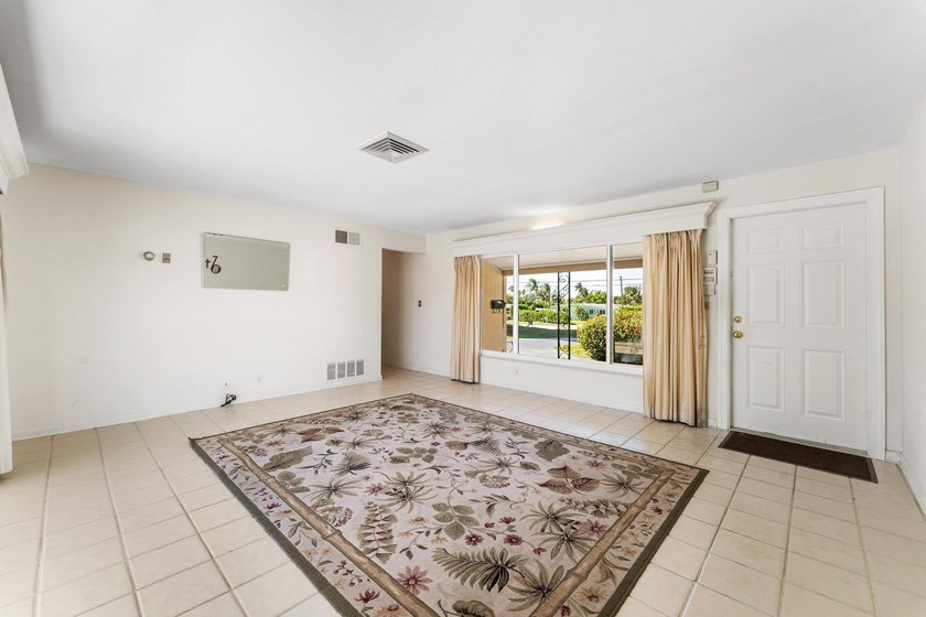 Rare opportunity to own a versatile home featuring two primary - photo 6