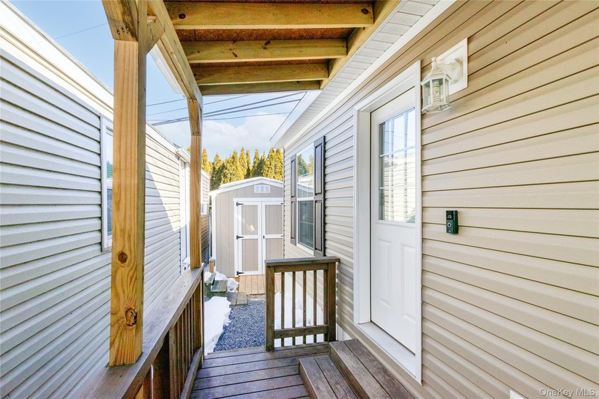 Located in a waterfront manufactured home community in Islip - photo 3