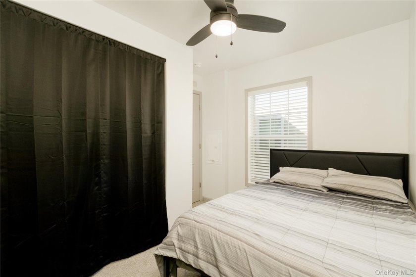 Located in a waterfront manufactured home community in Islip - photo 4