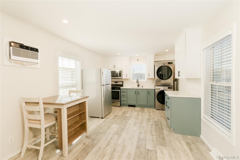 Located in a waterfront manufactured home community in Islip - photo 7