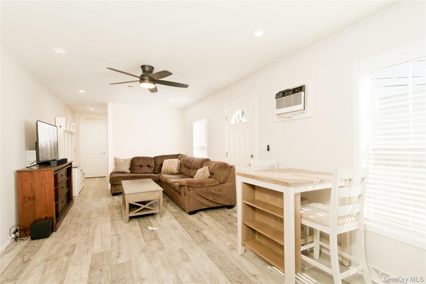 Located in a waterfront manufactured home community in Islip - photo 9