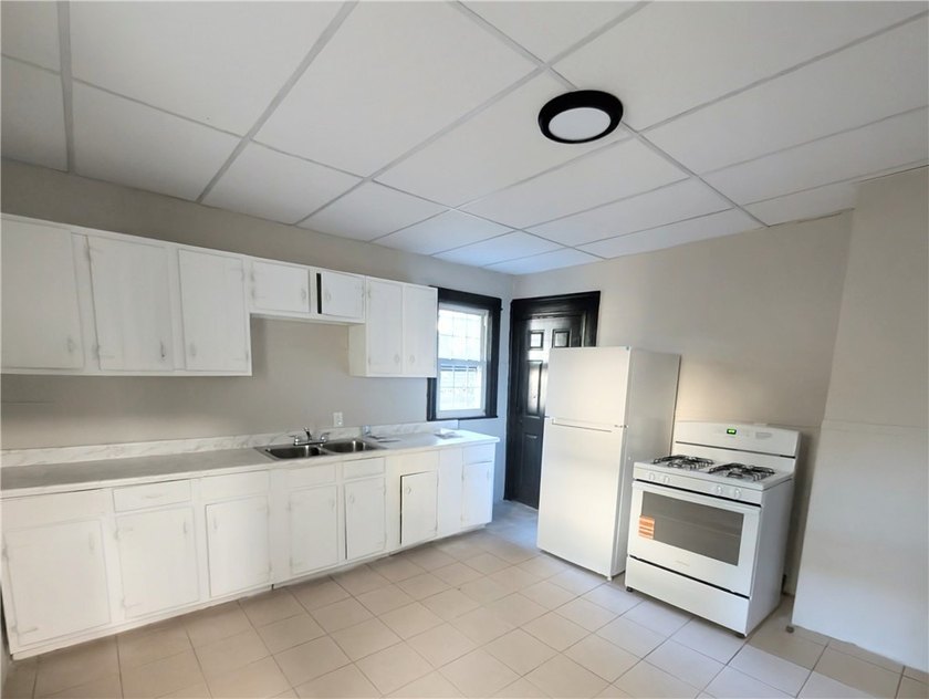 Another Rockin' Rochester Property! Fantastic opportunity for - photo 6