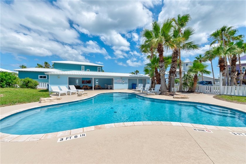 BEACHFRONT with DIRECT BEACH VIEWS and wrap-around porches made - photo 36