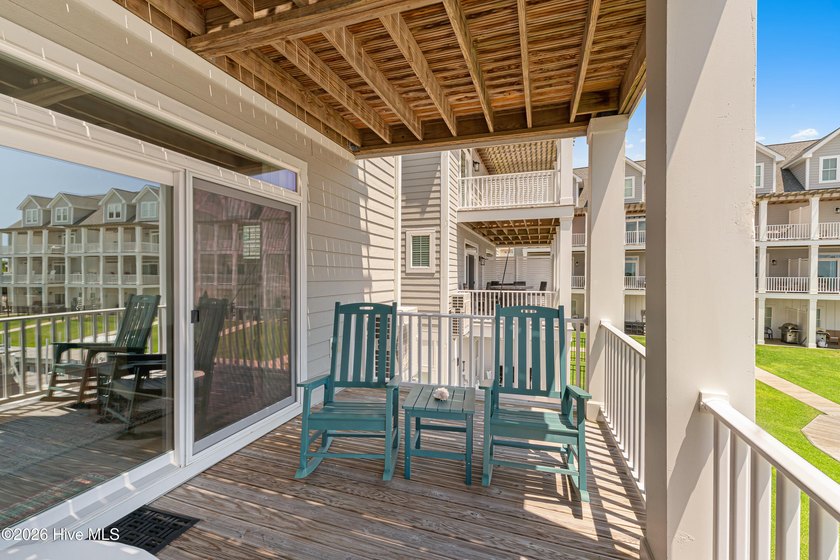 Marinafront 3-bedroom, 3.5-bath townhome in desirable Inlet Cove - photo 18