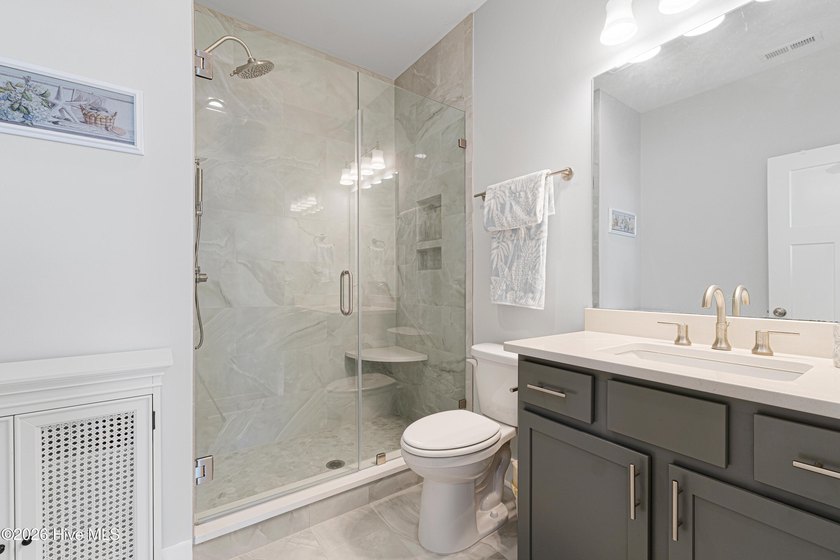 Marinafront 3-bedroom, 3.5-bath townhome in desirable Inlet Cove - photo 21