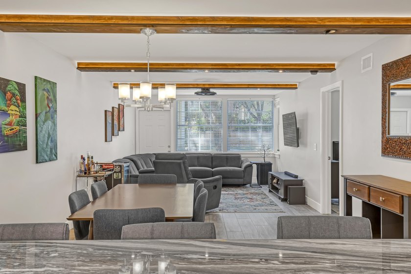 Welcome to this beautifully updated, light-filled corner unit - photo 9
